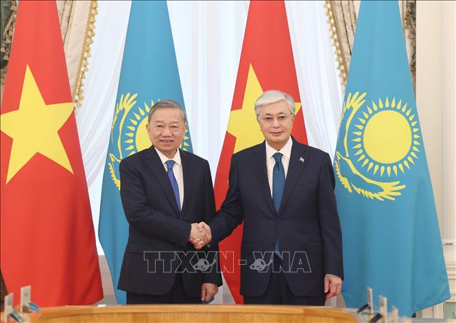 Nâng cấp quan hệ Việt Nam – Kazakhstan lên Đối tác chiến lược -0