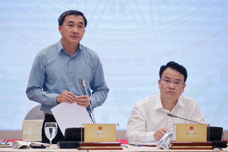 Chi khoảng 25.000 tỷ/năm khám sức khoẻ miễn phí cho toàn dân -0