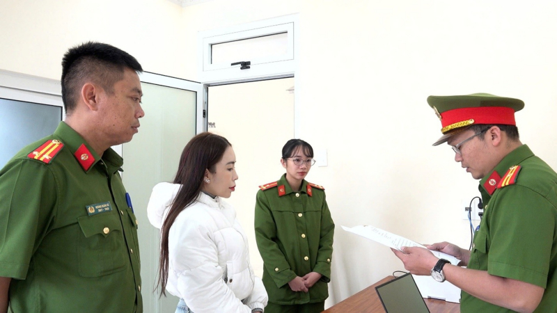 “Bẫy” huê online trực chờ...! -0