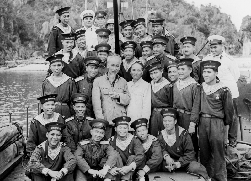 Triển lãm hàng ngàn tư liệu, hình ảnh về Chủ tịch Hồ Chí Minh -0