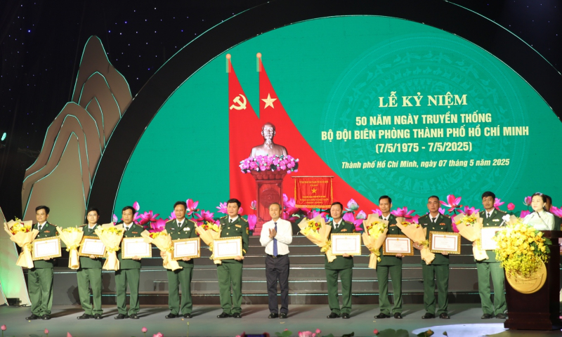 Bộ đội Biên phòng TP Hồ Chí Minh kỷ niệm 50 năm Ngày Truyền thống -0