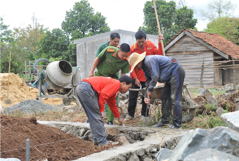 Sẽ xử lý cán bộ nếu để chậm tiến độ xoá nhà tạm, nhà dột nát -0