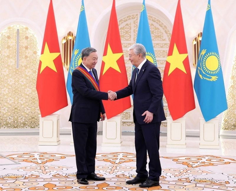 Tổng Bí thư thăm Kazakhstan: Mở ra không gian thúc đẩy hợp tác toàn diện -0