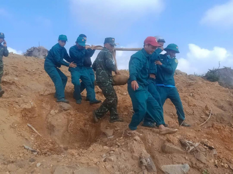 Tiêu huỷ an toàn quả bom nặng 100kg -0