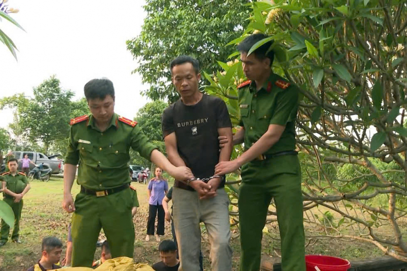 Thực nghiệm hiện trường vụ án xâm hại lăng mộ vua Lê Túc Tông -0