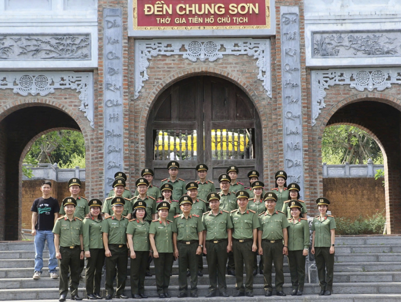 Cục Công tác Chính trị: Tổ chức nhiều hoạt động ý nghĩa tại Khu di tích lịch sử Quốc gia đặc biệt Kim Liên -0