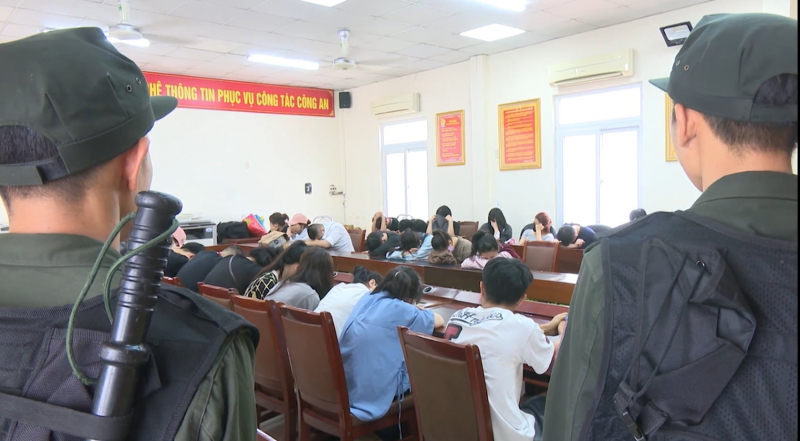 Triệt phá đường dây lừa đảo
