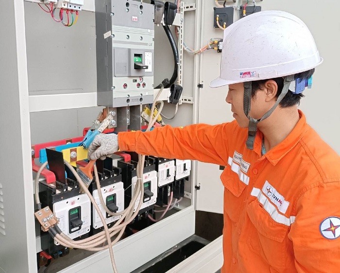 Giá điện bán lẻ bình quân tăng 4,8%, người tiêu dùng phải trả bao nhiêu tiền điện? -0