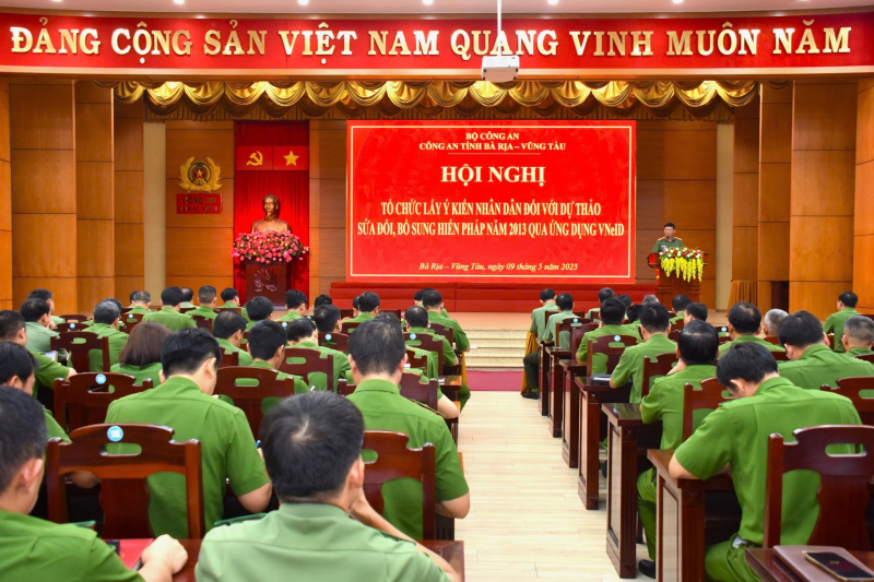 Công an tỉnh đầu tiên triển khai lấy ý kiến nhân dân về Dự thảo sửa đổi Hiến pháp -0