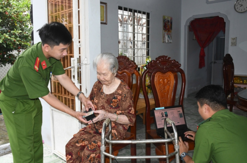 Công an Trà Vinh triển khai thu nhận mẫu ADN của thân nhân liệt sĩ chưa xác định danh tính -0