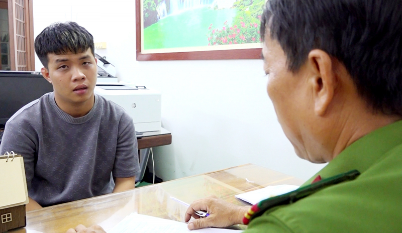 Vận động đối tượng giết người, từ Campuchia về Việt Nam đầu thú -0