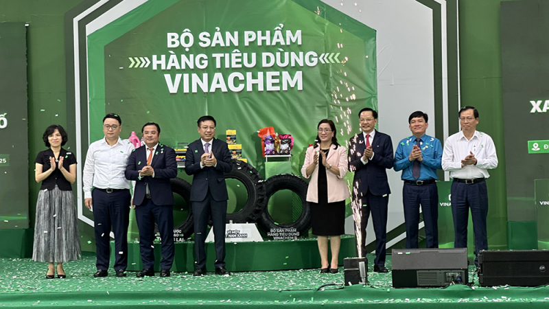 Vinachem kỷ niệm 135 năm Ngày sinh Chủ tịch Hồ Chí Minh; phát động chương trình xanh hóa, chuyển đổi số -0