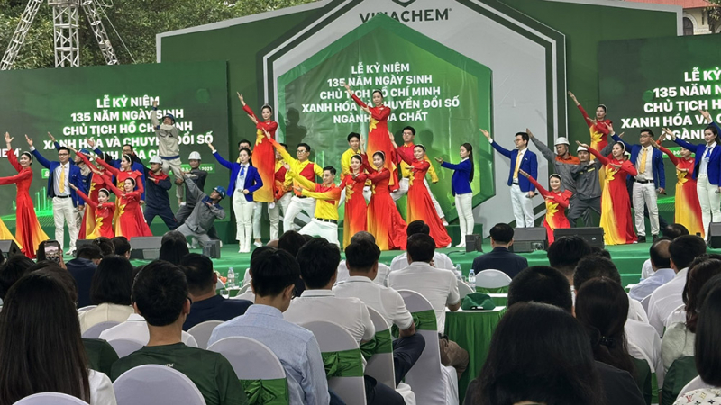 Vinachem kỷ niệm 135 năm Ngày sinh Chủ tịch Hồ Chí Minh; phát động chương trình xanh hóa, chuyển đổi số -0