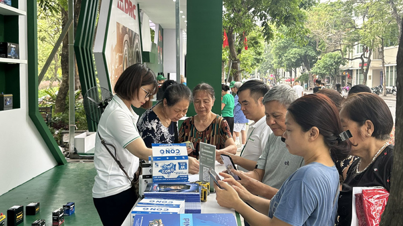 Vinachem kỷ niệm 135 năm Ngày sinh Chủ tịch Hồ Chí Minh; phát động chương trình xanh hóa, chuyển đổi số -0