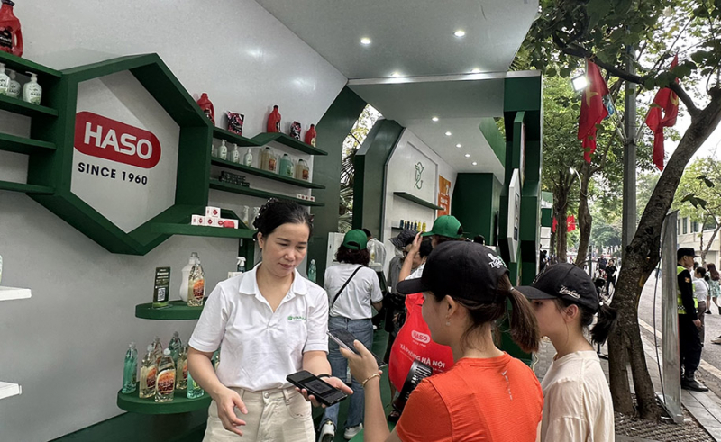 Vinachem kỷ niệm 135 năm Ngày sinh Chủ tịch Hồ Chí Minh; phát động chương trình xanh hóa, chuyển đổi số -0