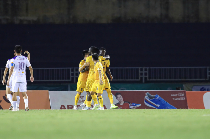 Cuộc đua vô địch V.league 2024/2025 thêm kịch tính -0