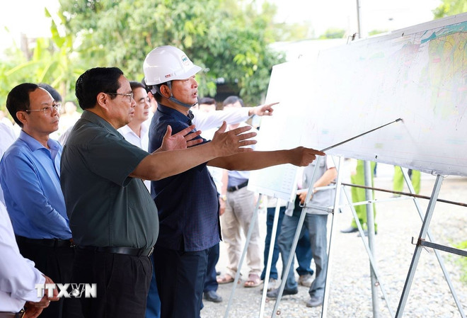 Thủ tướng: Phát triển hạ tầng giao thông trên tinh thần “chỉ bàn làm, không bàn lùi” -0