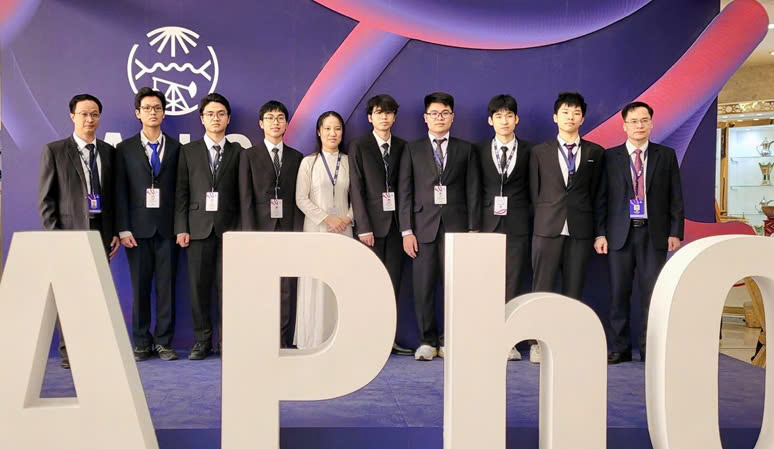 Việt Nam giành 8 huy chương tại Olympic Vật lý Châu Á năm 2025 -0
