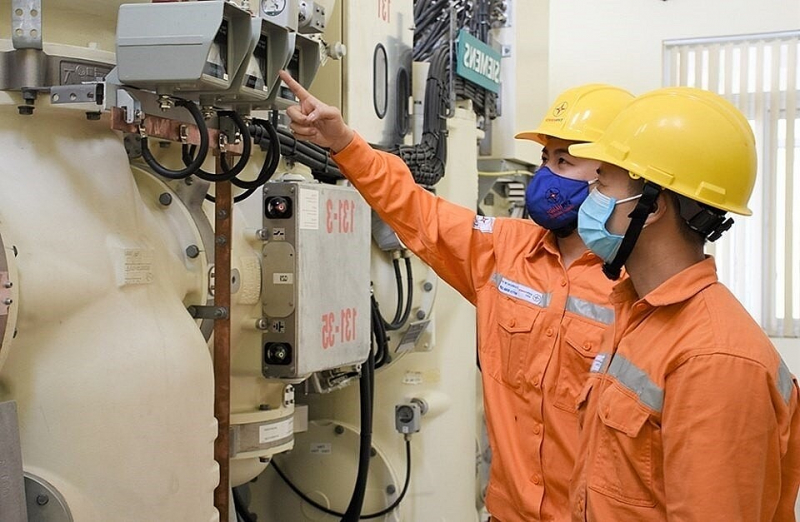Tiết kiệm sử dụng điện để giảm áp lực tăng giá -0