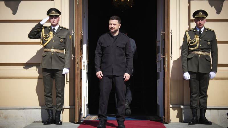 Ông Zelensky đổi ý, hứa