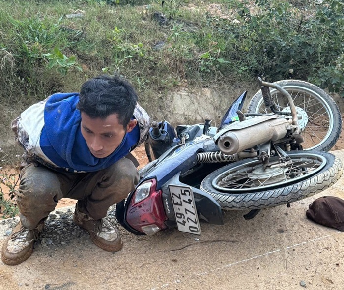 Truy bắt nhanh đối tượng cướp ngân hàng ở Lâm Đồng -0