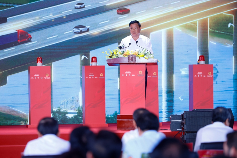 Thủ tướng: Kết nối giao thông, xây dựng khu công nghiệp để Thái Bình giàu lên -0