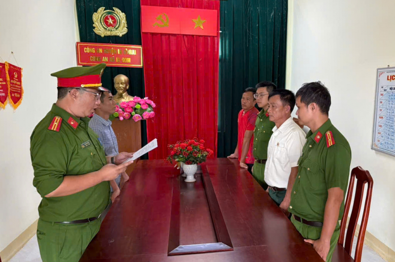 Nhận tiền “chạy án”, Chủ tịch Hội Người cao tuổi xã bị bắt -0
