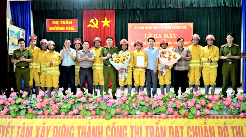 Ra mắt mô hình “Hệ thống, phương tiện chữa cháy và cứu nạn, cứu hộ” đầu tiên tại Hà Tĩnh -0 Ra mắt mô hình “Hệ thống, phương tiện chữa cháy và cứu nạn, cứu hộ” đầu tiên tại Hà Tĩnh -0