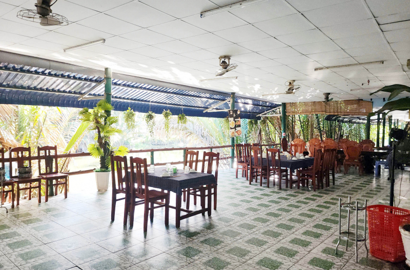 Cơ sở kinh doanh lấn chiếm kênh rạch, tính tiền gian lận khách hàng -0