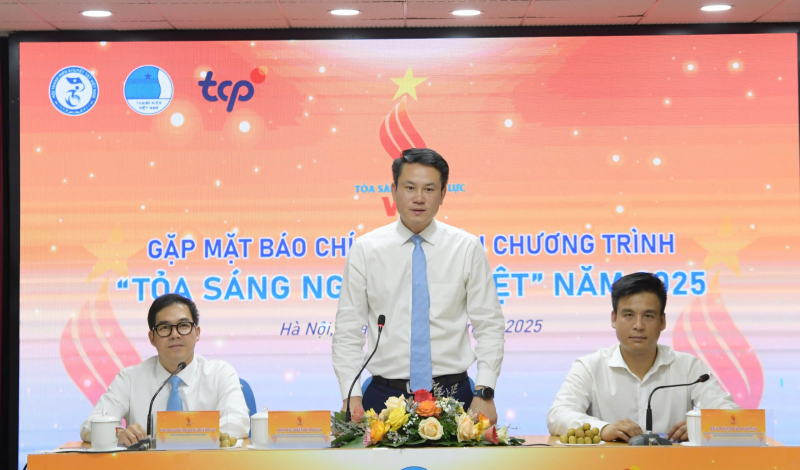 Lan toả câu chuyện vươn lên của những tấm gương khuyết tật -0