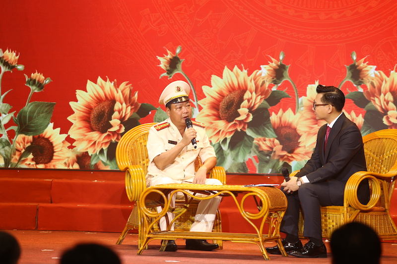 Công an TP Hà Nội tuyên dương 80 điển hình tiên tiến -1