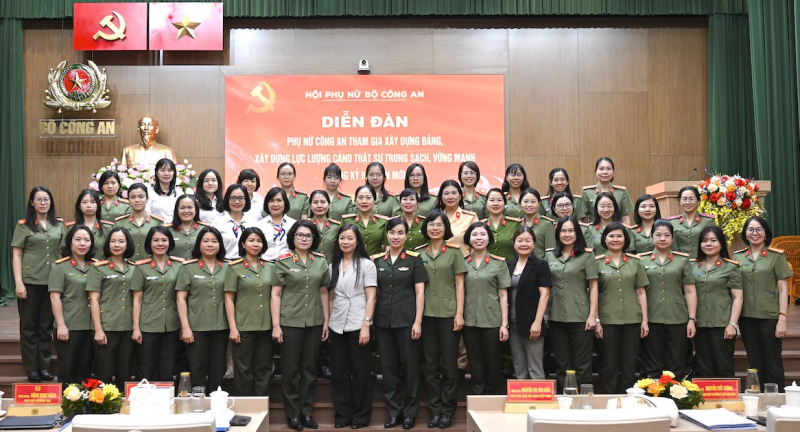 Phụ nữ Công an tích cực tham gia xây dựng Đảng, xây dựng lực lượng CAND thật sự trong sạch, vững mạnh trong kỷ nguyên mới -0