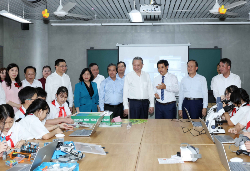 Thúc đẩy đổi mới sáng tạo, chuyển đổi số trong trường học, không để học sinh nào bị bỏ lại phía sau -0