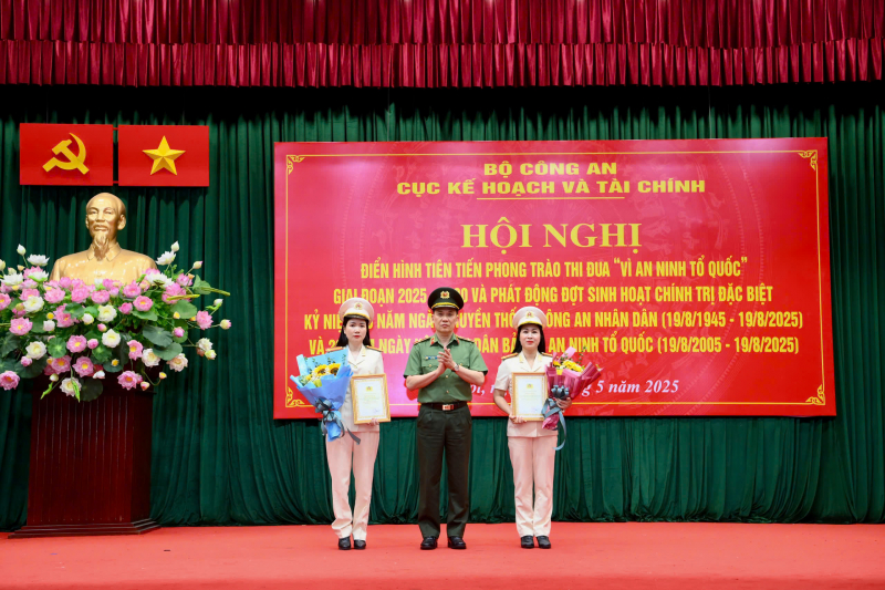 Cục Kế hoạch và Tài chính phát động đợt sinh hoạt chính trị đặc biệt kỷ niệm 80 năm Ngày truyền thống CAND -0