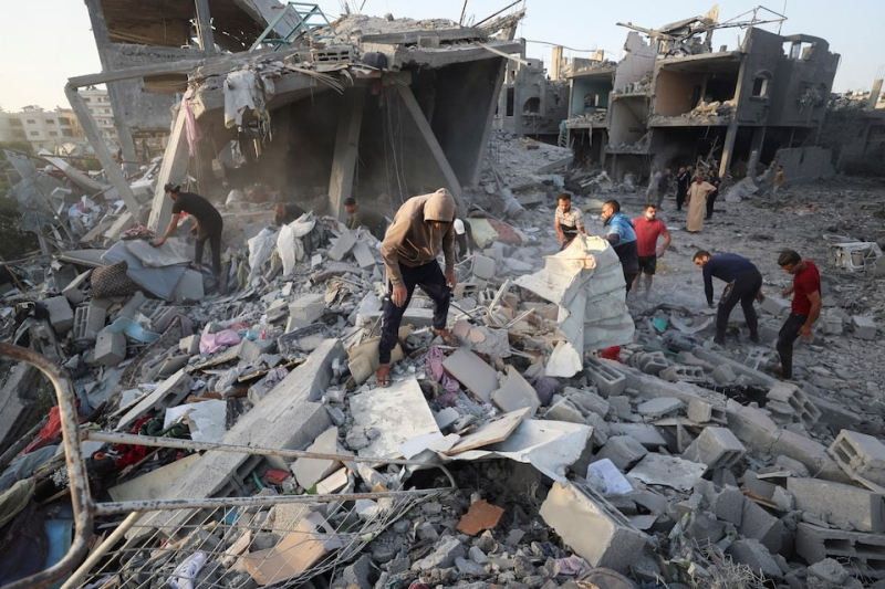 Israel tăng cường ném bom Gaza ngay khi ông Trump công du vùng Vịnh -0