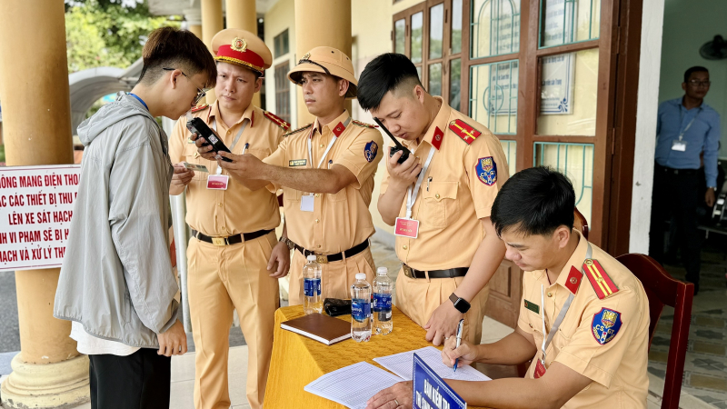 Quảng Bình: Thí sinh phải đo nồng độ cồn trước lúc bước vào thi sát hạch -0