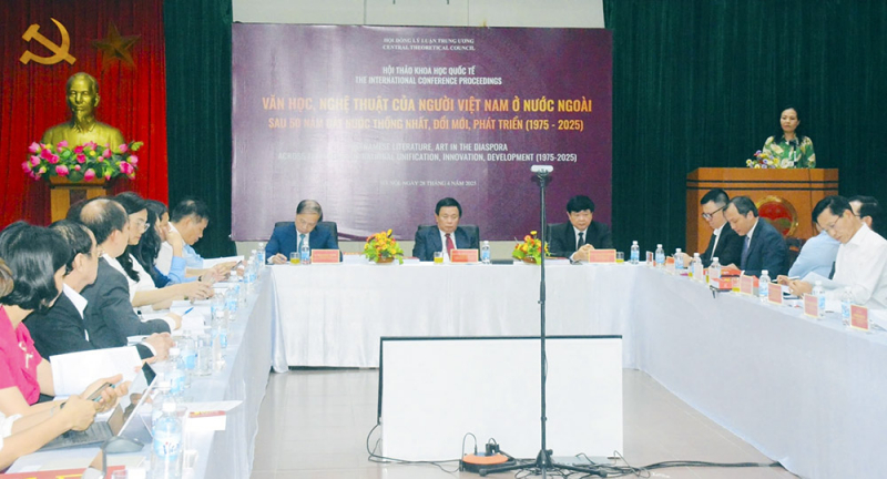 quang-canh-50-nam.jpg -0