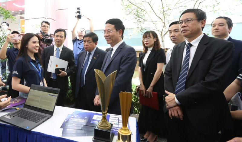 Ngày hội Khoa học và Công nghệ Việt Nam: Tôn vinh trí tuệ Việt Nam -0