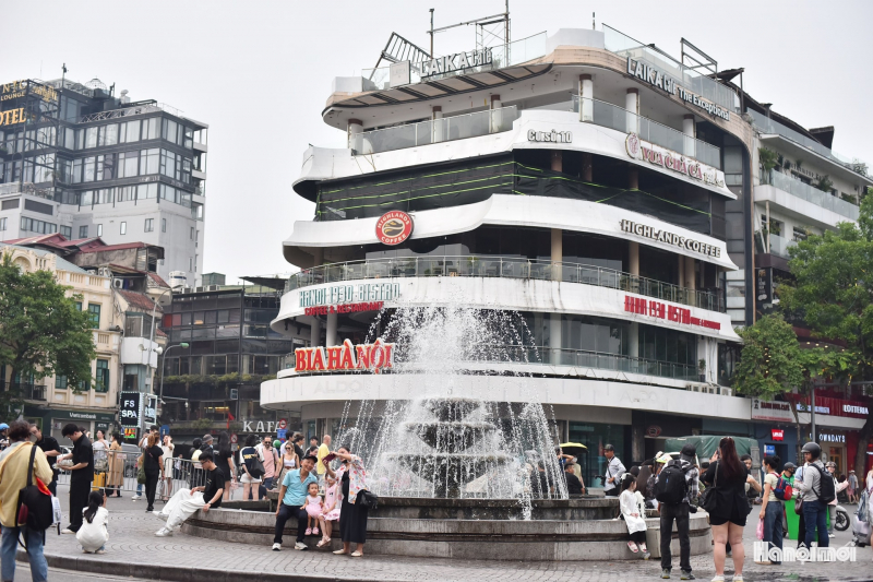 Phá dỡ toà nhà Hàm cá mập trong 3 tháng -1