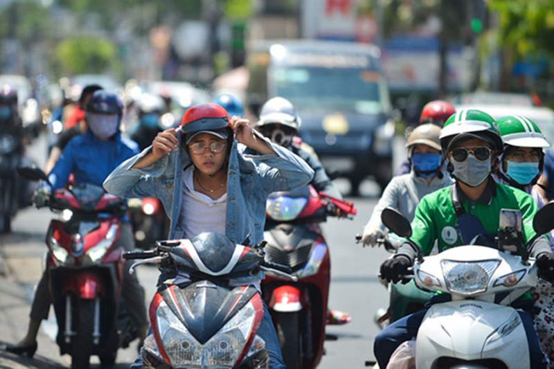 Hà Nội ngày nắng to, Nam Bộ trời nóng trở lại -0