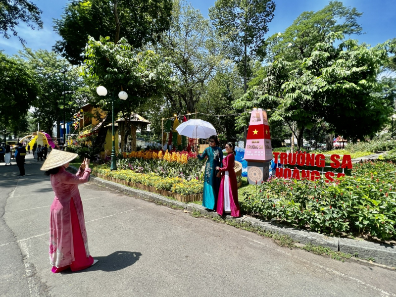 Khai mạc Festival hoa lan lần 3: Hành trình “Chuyến tàu đa sắc” kết nối văn hóa và thương mại -0