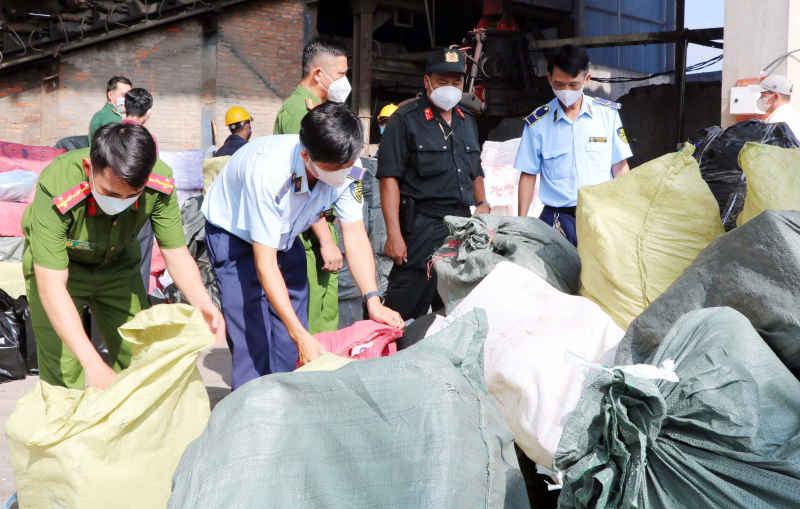 Kiên Giang tiêu hủy hơn 133.000 bao thuốc lá nhập lậu -0