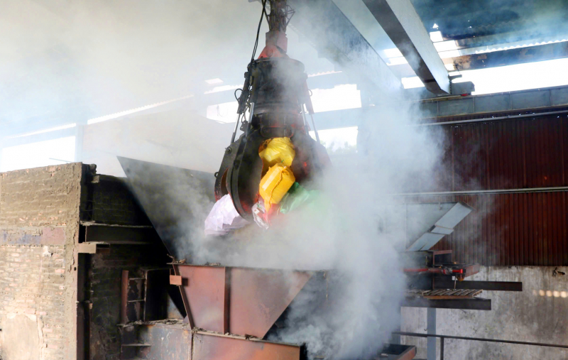 Kiên Giang tiêu hủy hơn 133.000 bao thuốc lá nhập lậu -0