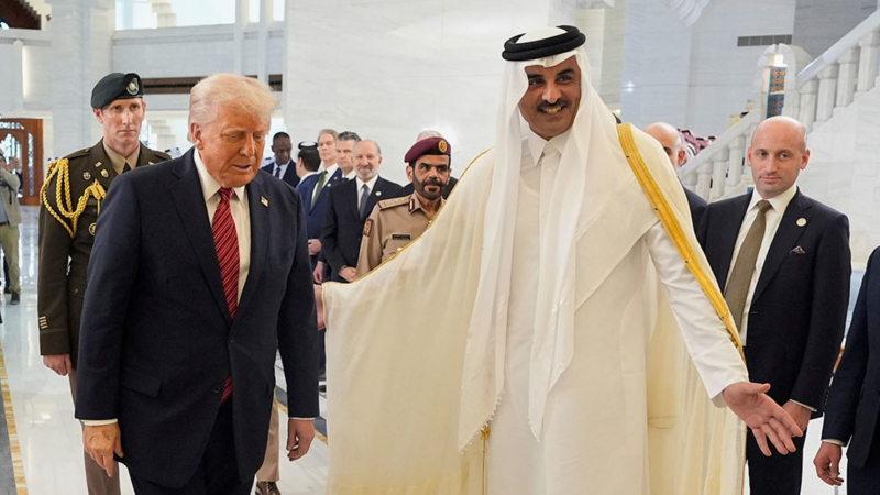 “Chuyến công du nghìn tỉ” của ông Trump -0
