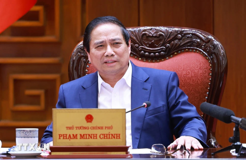 Thủ tướng chủ trì họp xây dựng dự thảo nghị quyết về y tế, giáo dục -0