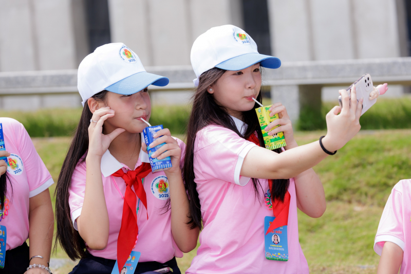 Vinamilk tiếp sức “Búp măng non”, viết tiếp hành trình Cháu ngoan Bác Hồ -0