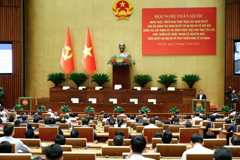 Thủ tướng: Phải coi doanh nhân là những chiến sĩ trên mặt trận kinh tế -0