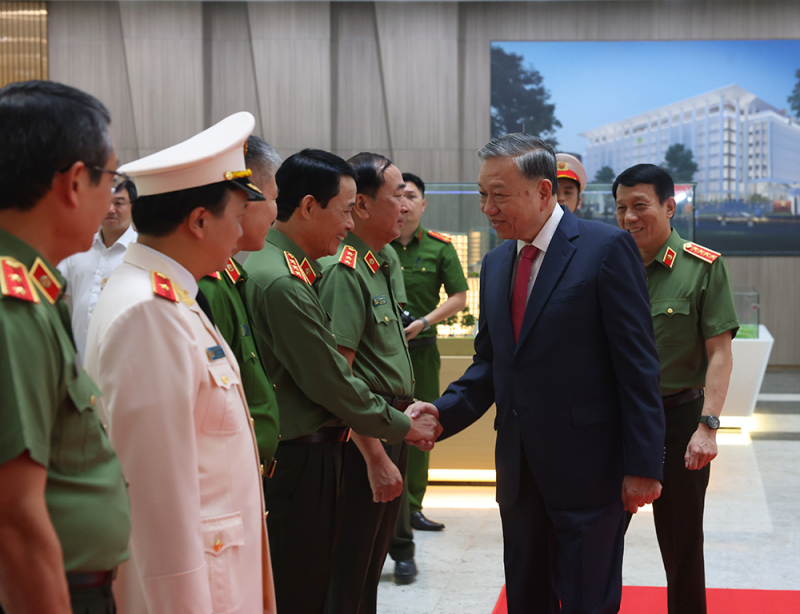 Nhìn lại 10 năm học tập và làm theo tư tưởng, đạo đức, phong cách Hồ Chí Minh -2