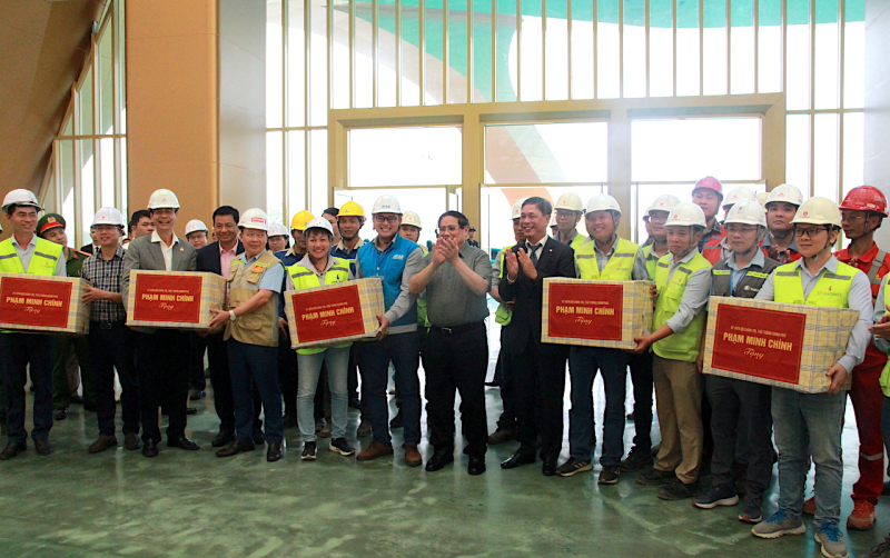 Bảo đảm tiến độ công trình biểu tượng cho sự lớn mạnh của đất nước qua 80 năm -0