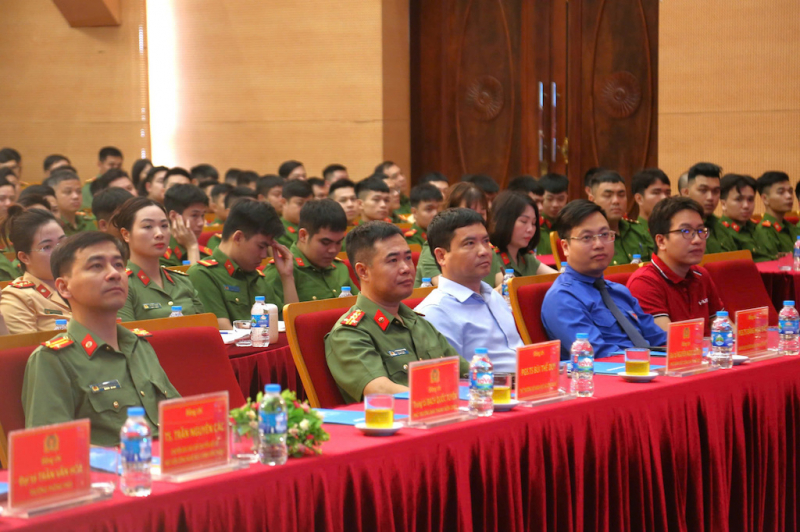 Mỗi đoàn viên, thanh niên thực sự trở thành “kỹ sư số” trên mặt trận bảo ANTT -2